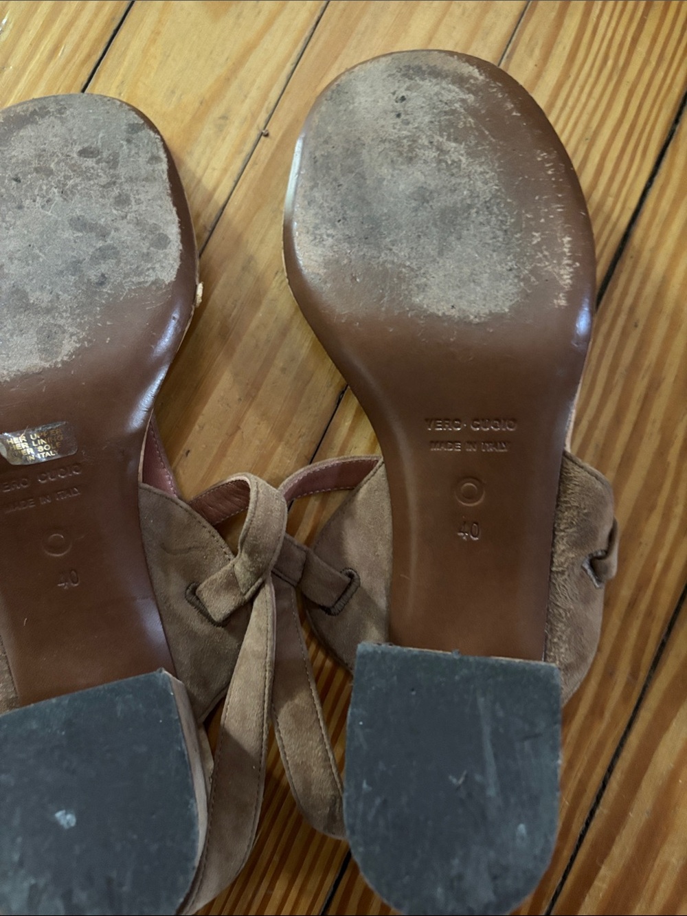 L’ AUTRE CHOSE T-Strap, Suede Block-Heel Sandals - Brown 40 - Picture 9 of 10